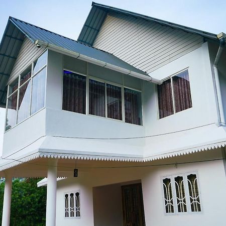 Oyo 77946 Skylark- Hygiene Ensured Hotel Munnar Kültér fotó