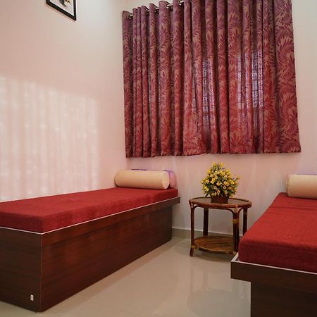 Oyo 77946 Skylark- Hygiene Ensured Hotel Munnar Kültér fotó