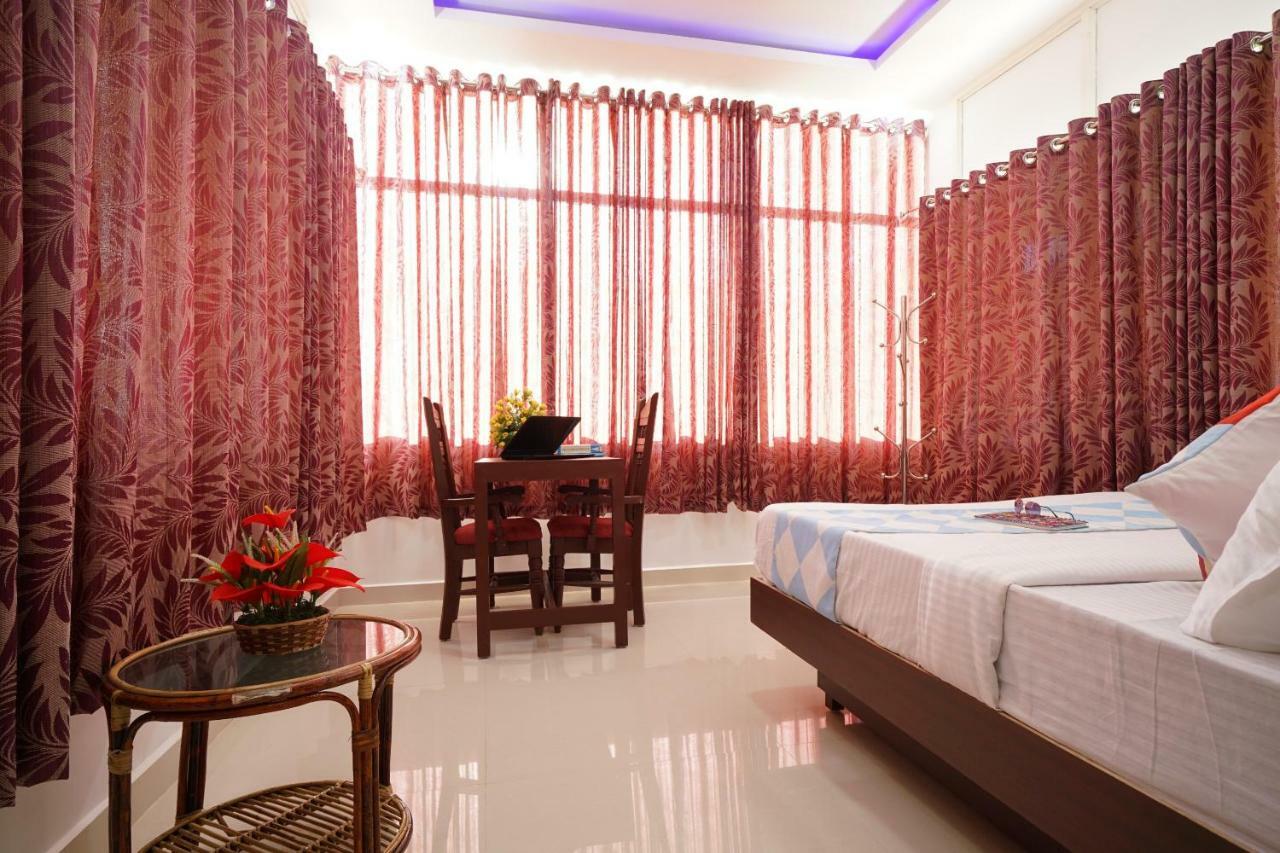 Oyo 77946 Skylark- Hygiene Ensured Hotel Munnar Kültér fotó